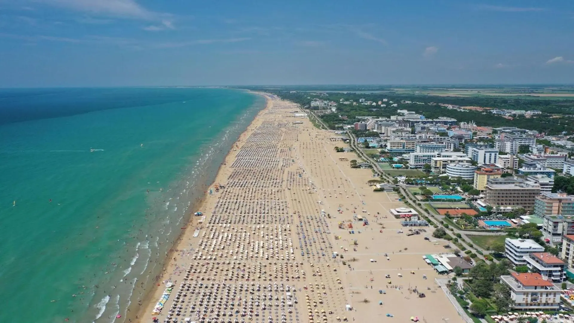 Amazing Apartment With Terrace For 5 Guests Bibione Italy